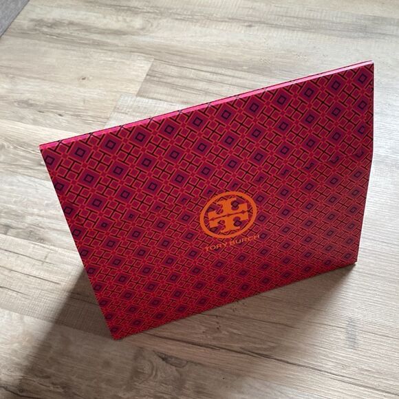 Tory Burch Gift Bag  - Picture 1 of 8